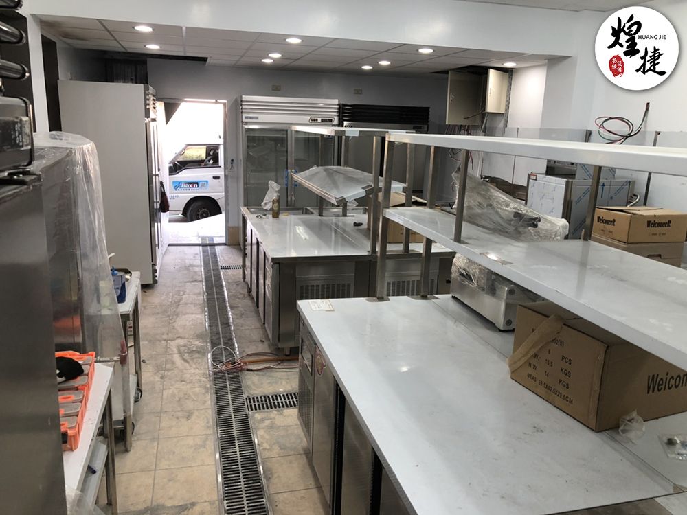 小胖鮮鍋公益店 (2).jpg